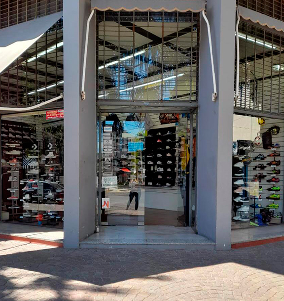 zeus-deportes_local-villa-bosch_1